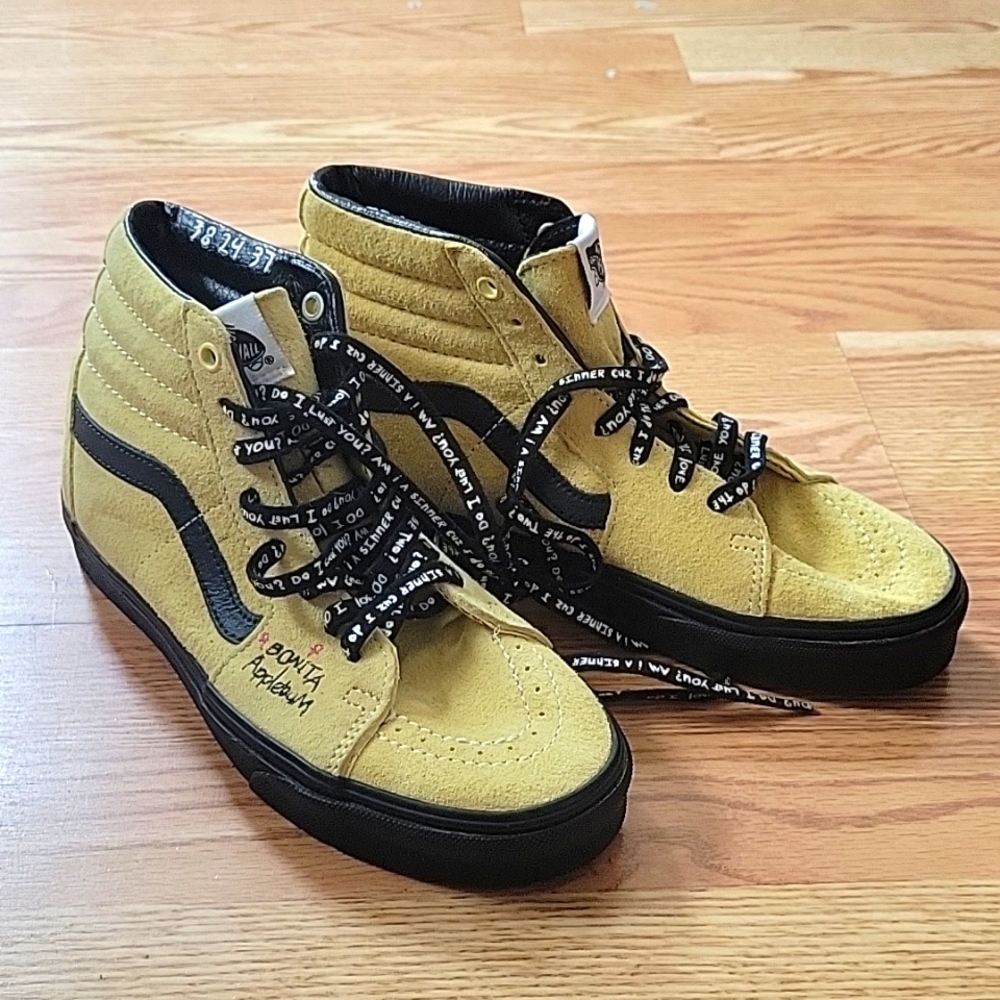 NWOT Rare Van's Shoes